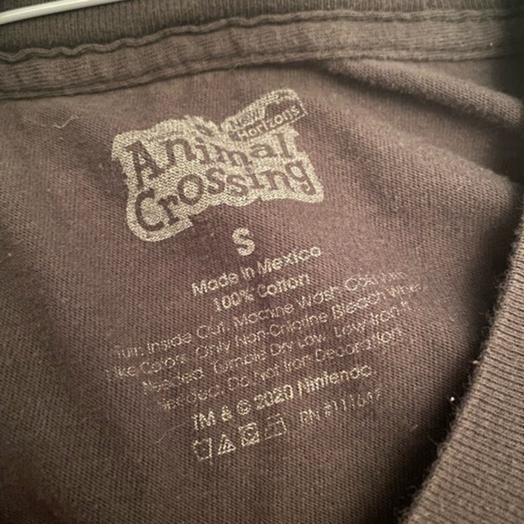 Nintendo Animal Crossing Nook Family T-Shirt Mens Small - Picture 3 of 3